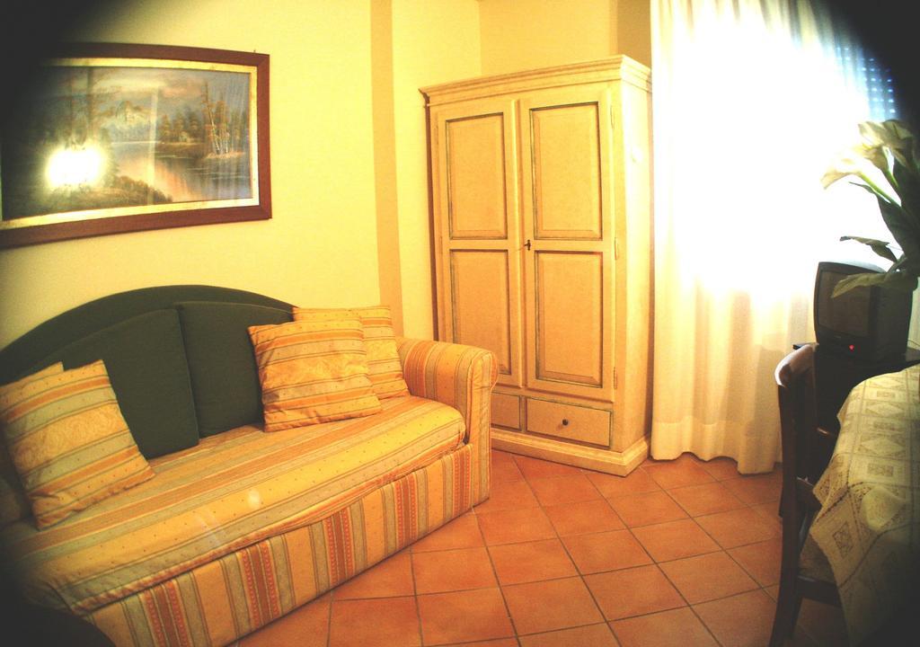 Residence Isola Verde Cisanello Pisa Zimmer foto